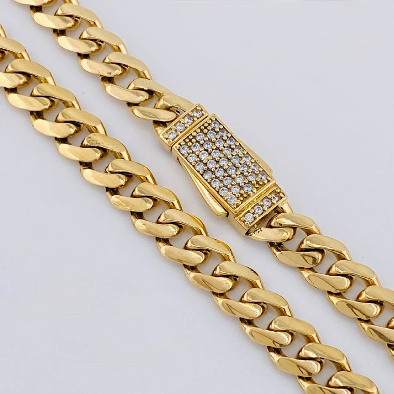 Cadena Cubana 24.1 g / 24 in / 5.9 mm Oro Amarillo 18K