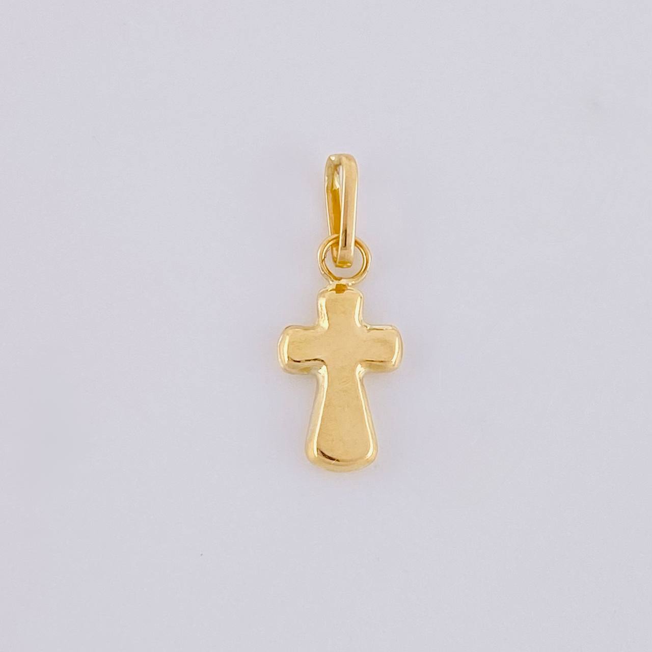 Dije Cruz Puntas Curvas 0.2g / 1/2 in Oro Amarillo 18K