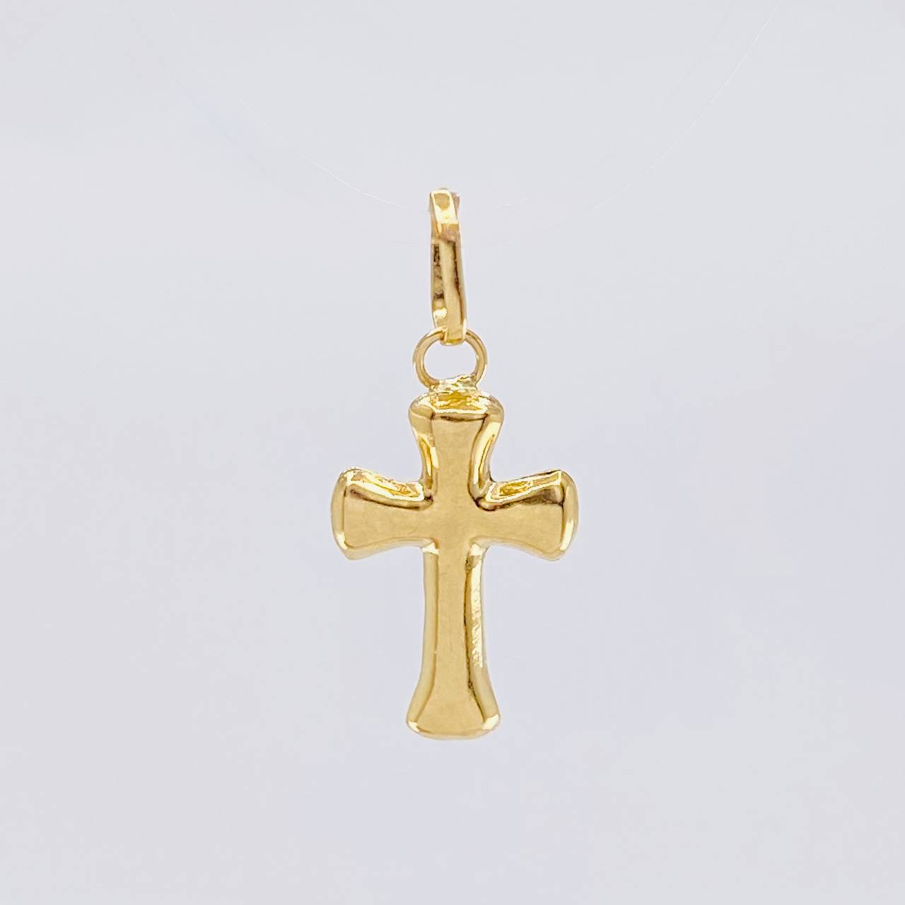 Dije Cruz Puntas Curvas 0.4g / 3/4 in Oro Amarillo 18K