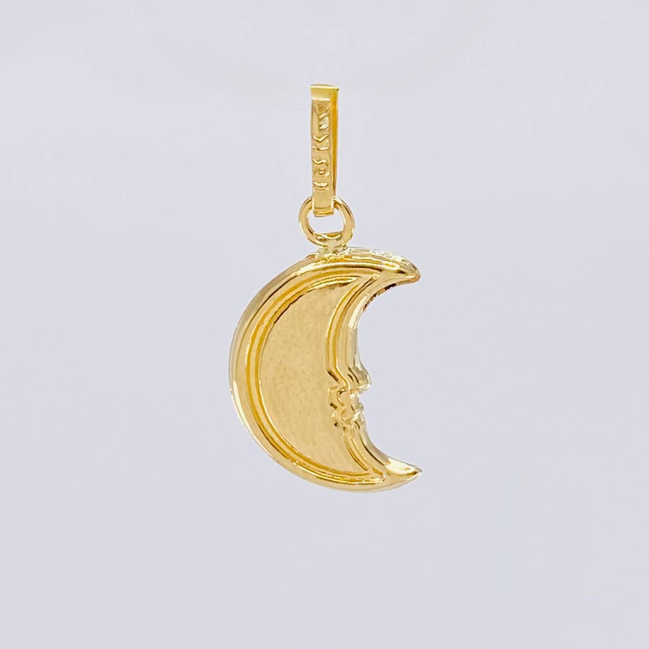 Pendant Half Moon 0.5g / 3/4 in Yellow Gold 18K