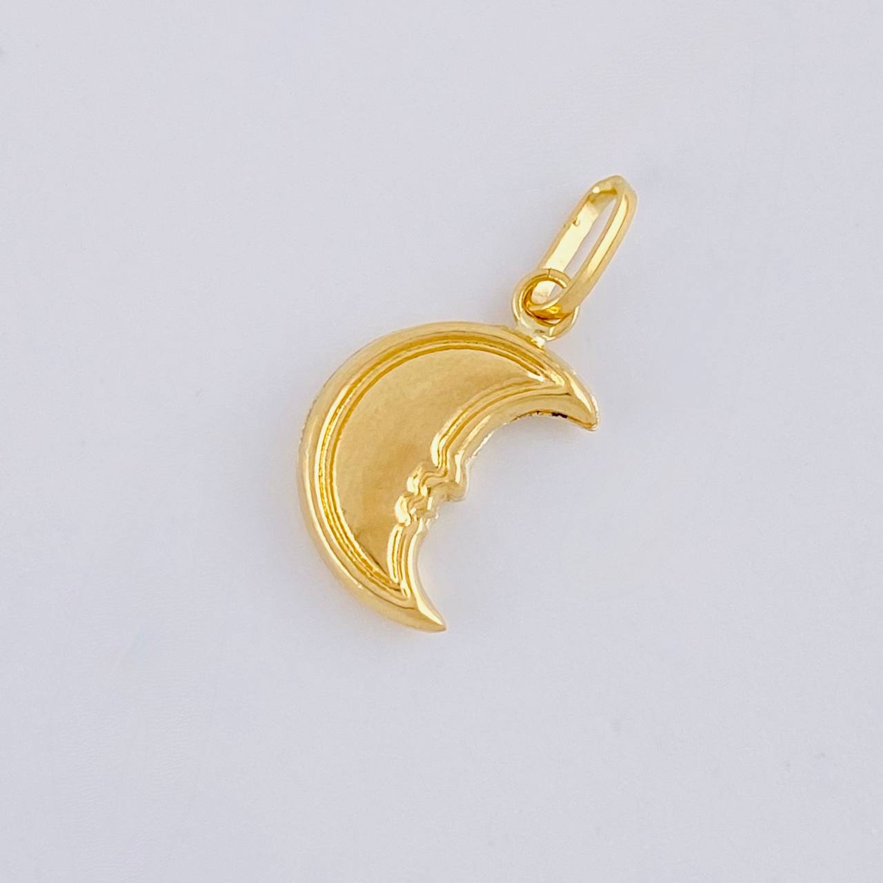 Dije Media Luna 0.55g / 3/4 in Oro Amarillo 18K
