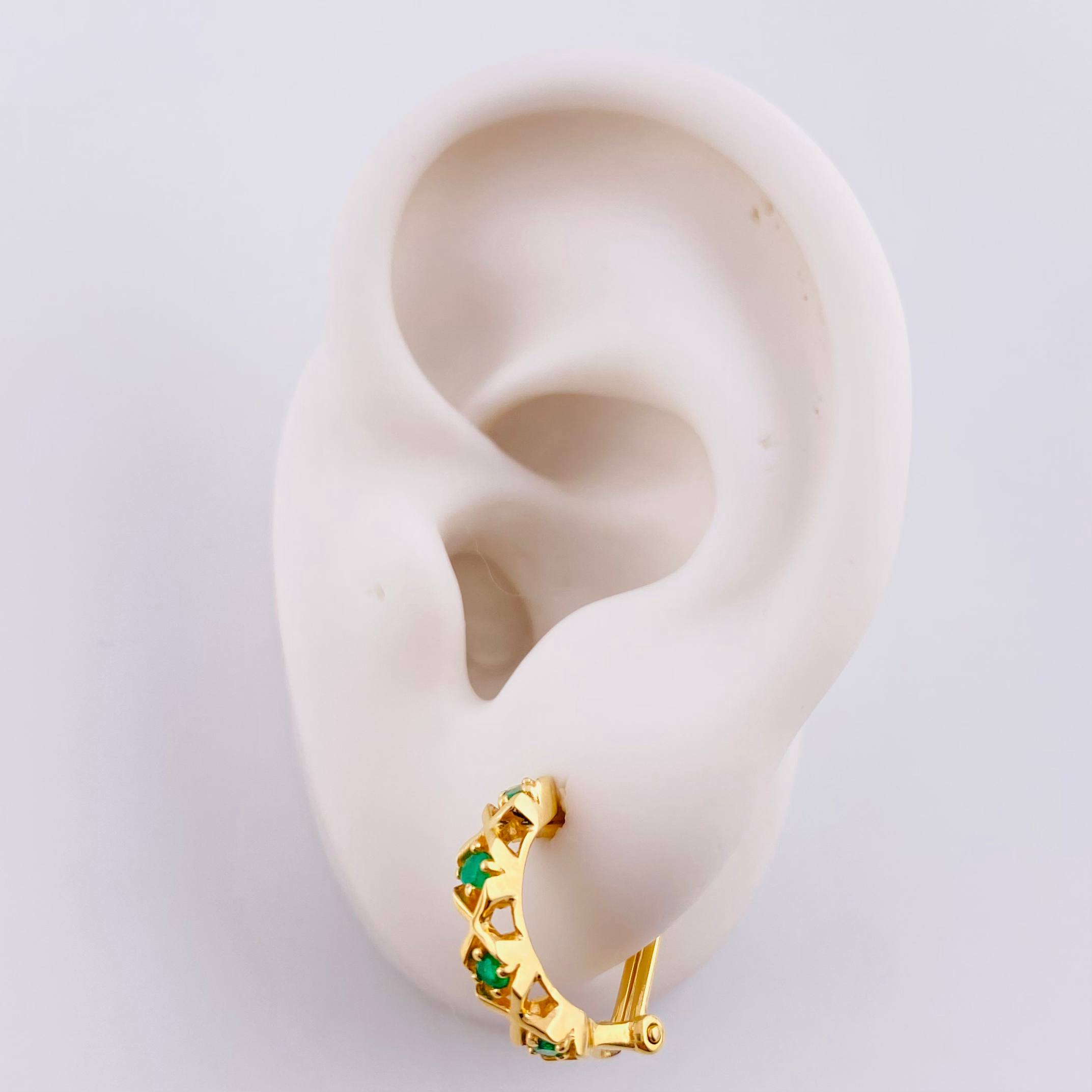 Hoop Earrings Crossed Points Emeralds 16pts 3.6gr / 1.5cm / 18K Yellow Gold *