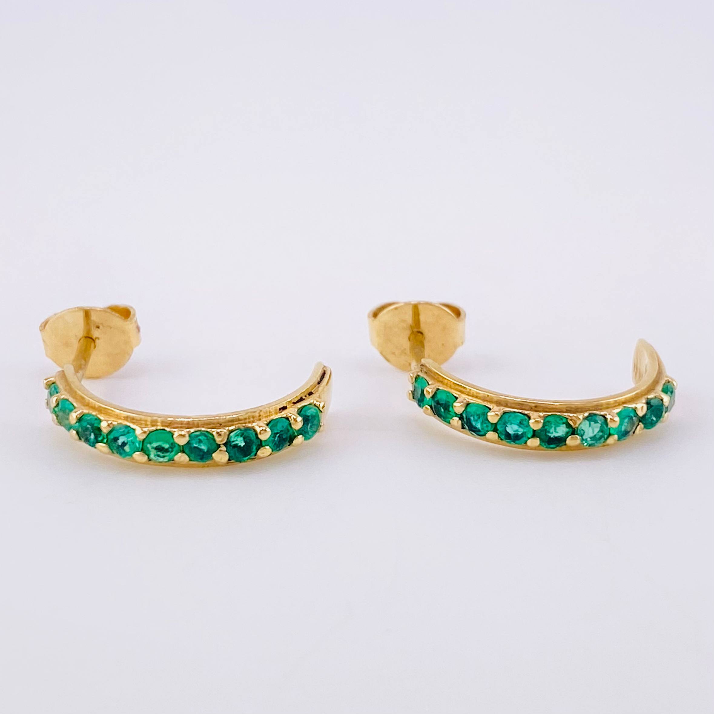 Topos Media Luna Esmeraldas 70pts 2.35gr / 3/4 in / Oro Amarillo 18K *