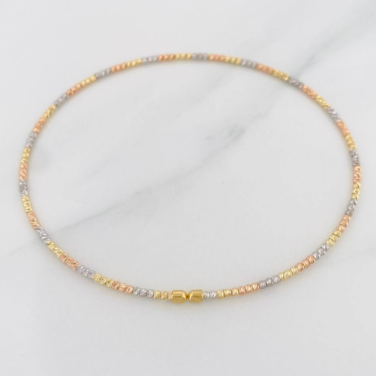 Diamond Cut Bracelet Hoop 1.75g / 7 in / 2mm Three Golds 18K