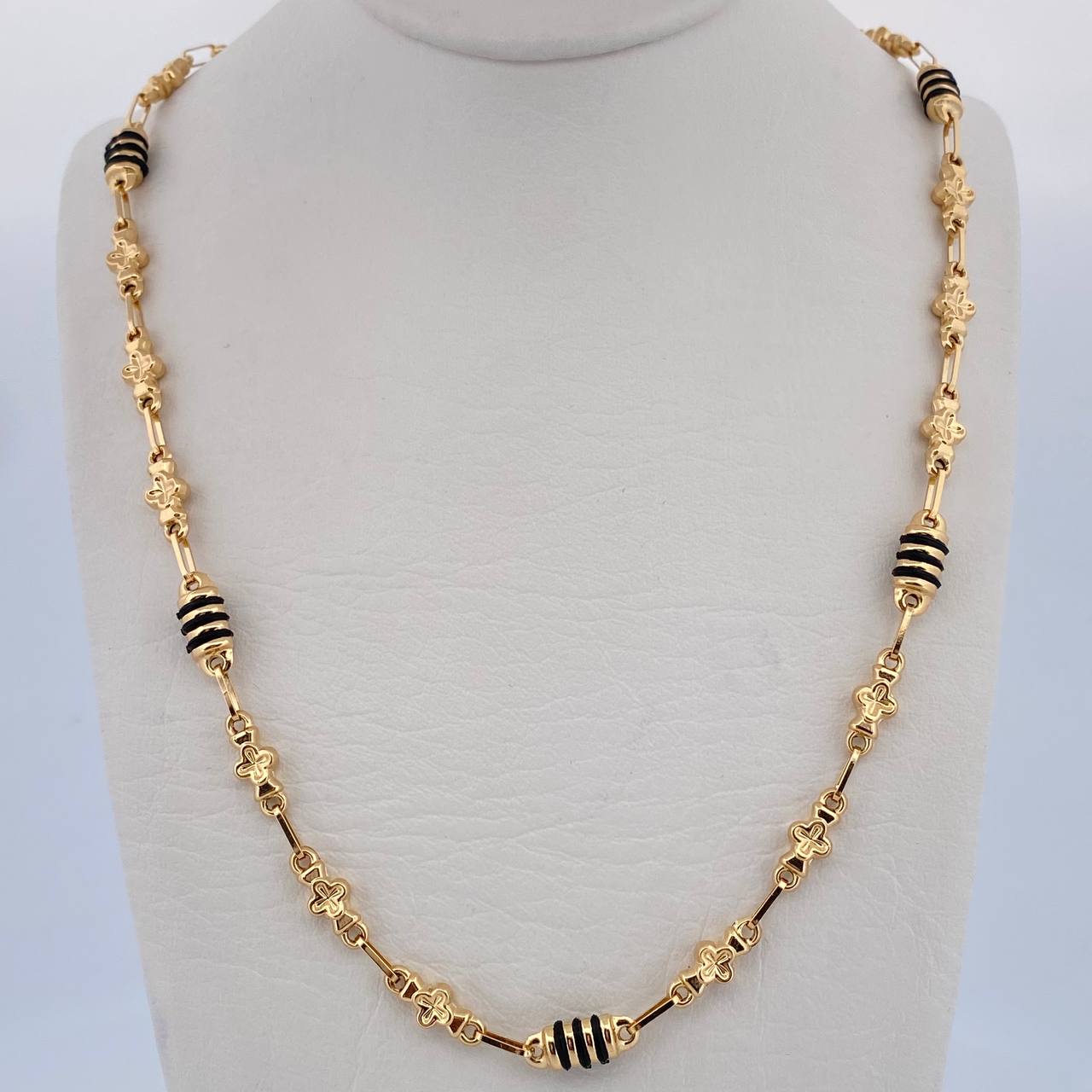 Rustic Barrel Chain Clover 11.1gr / 61.2cm / 4.8mm Black Rubbers 18K Yellow Gold $