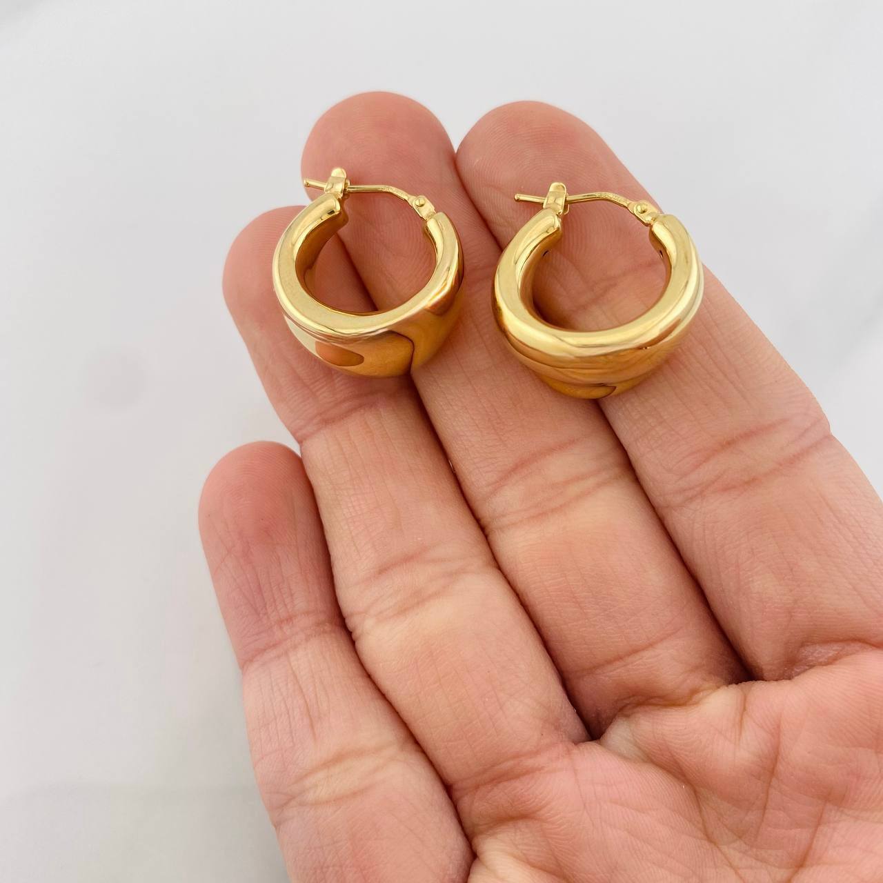 Hoop Earrings Half Moon 3.5g / 1/2 in Yellow Gold 18K