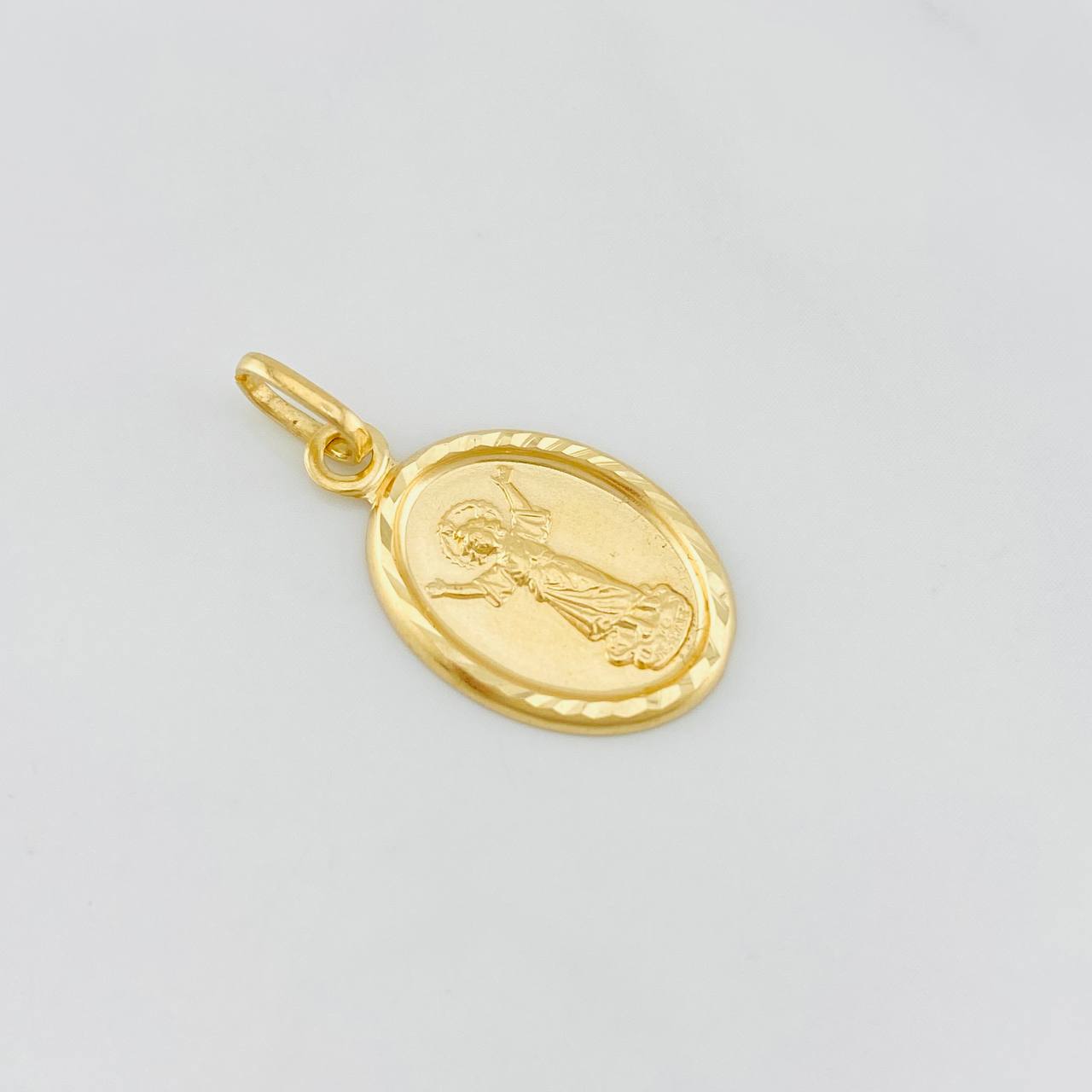 Dije Divino niño 0.85g / 1 in Oro Amarillo 18K