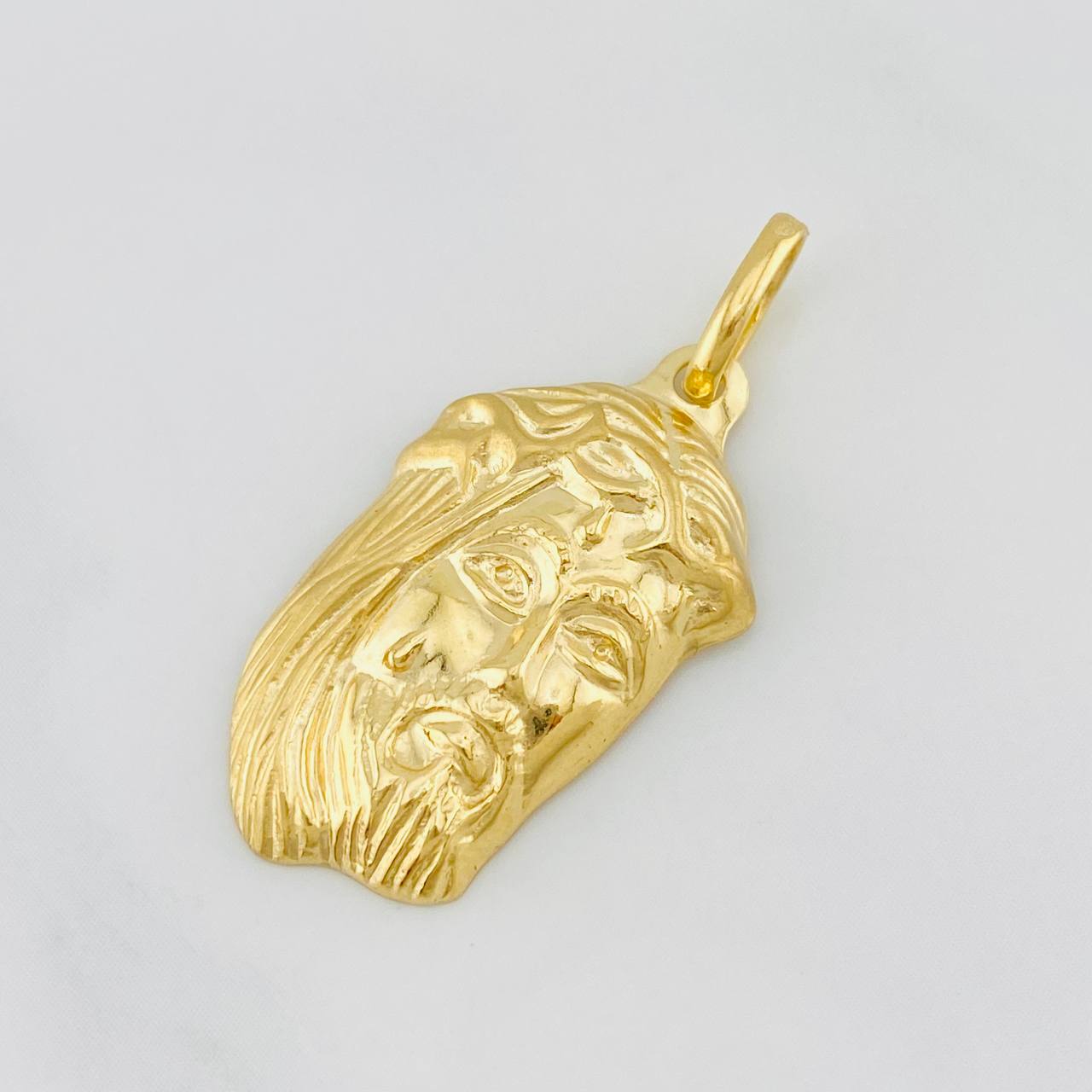 Dije Rostro cristo 1.65g / 1 1/4 in Oro Amarillo 18K