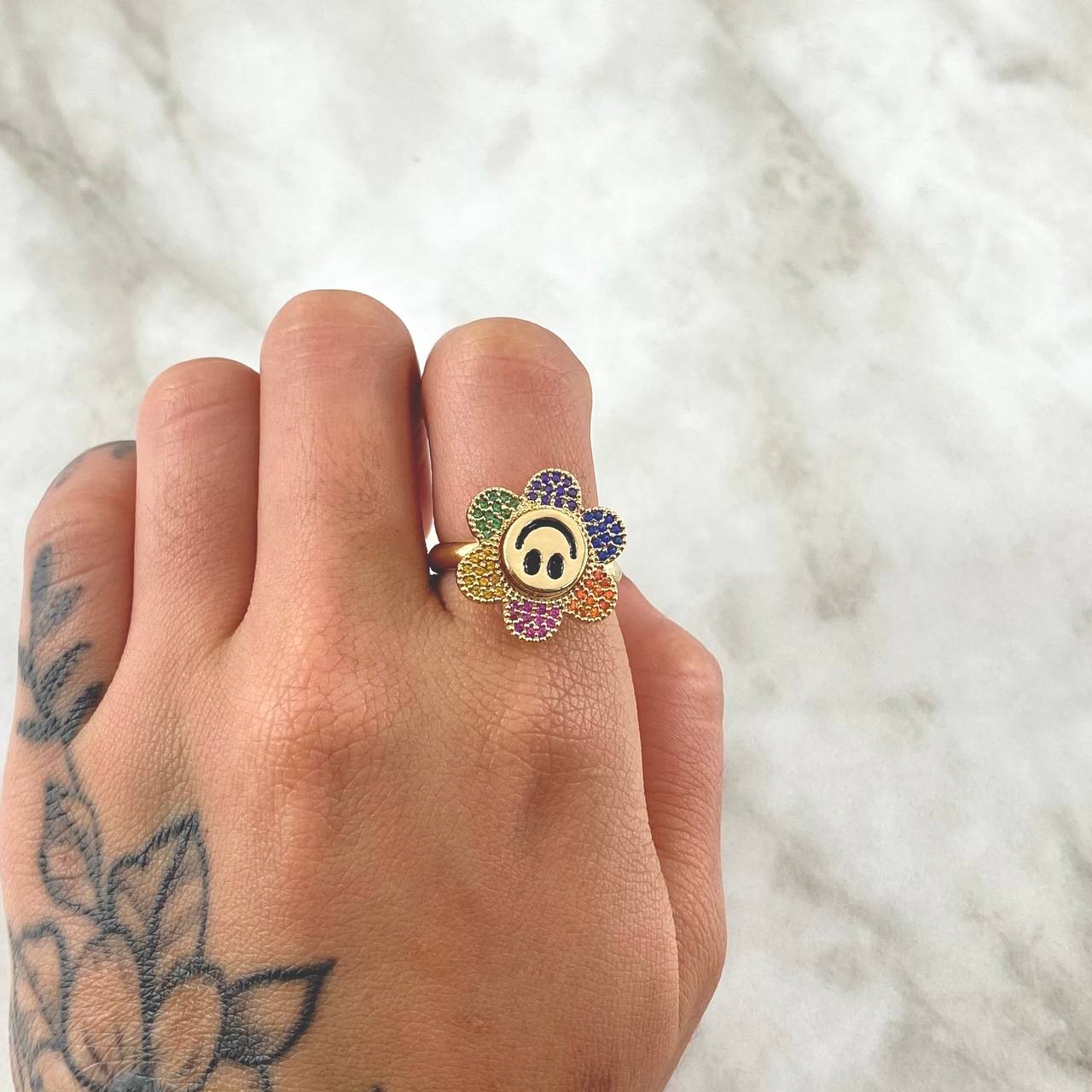 Anillo Flor Cara Feliz Movil 5.25gr / T7 / Multicolor Oro Amarillo 18K