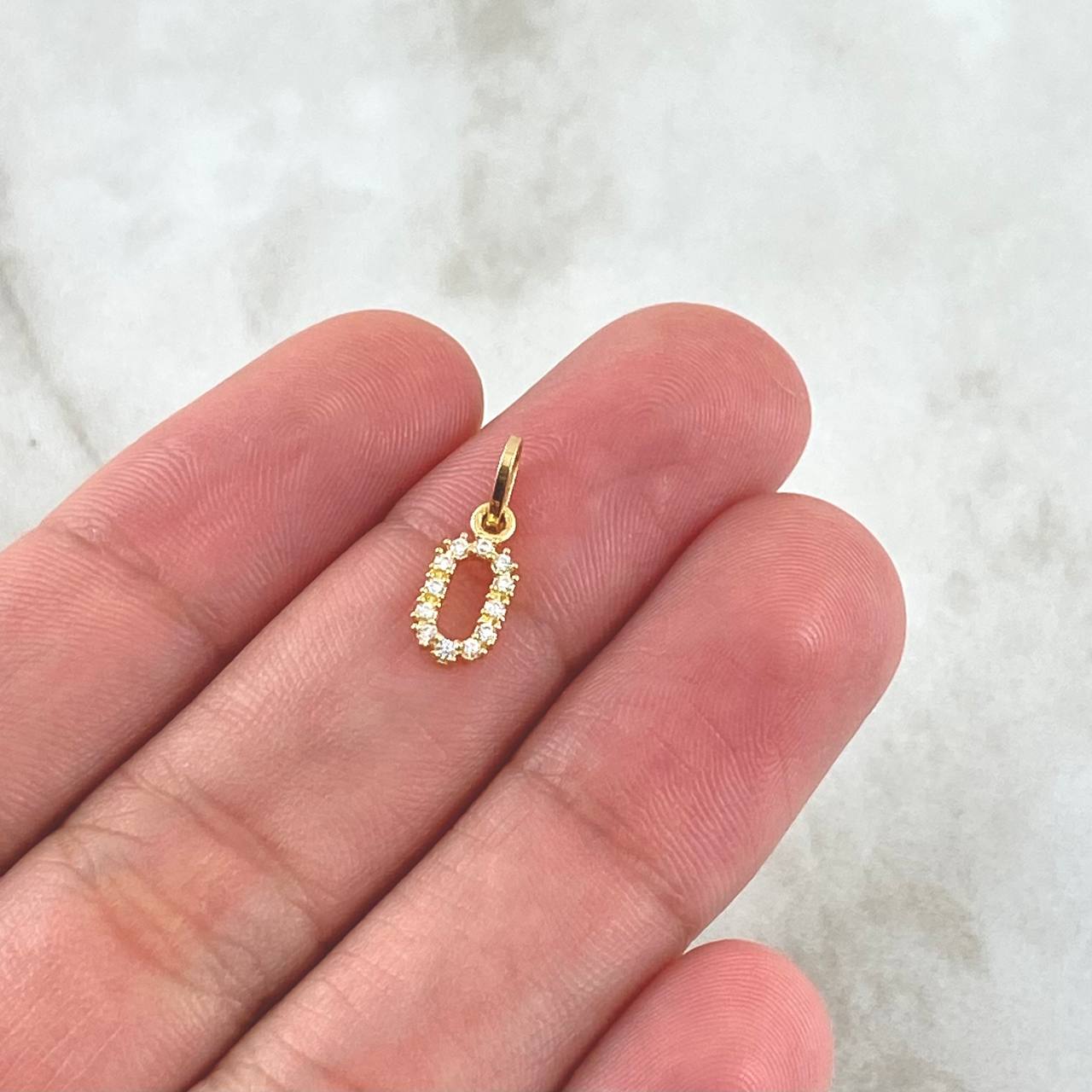 Pendant Letter O 0.3gr/1.5cm White Zircons Yellow Gold (Offer)