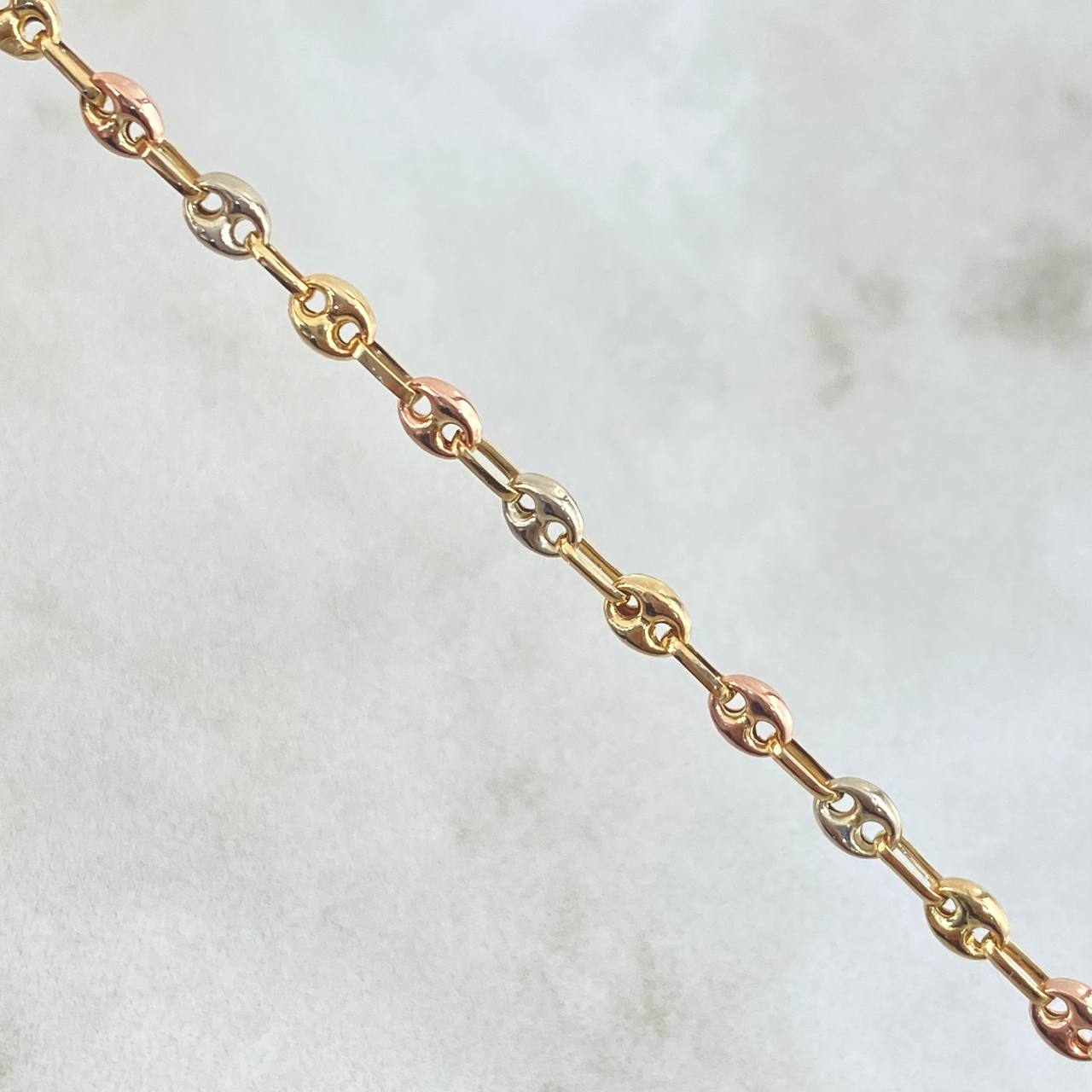 Pulso GC 2.3gr / 19cm / 3.3mm Liso Tres Oros 18K ©