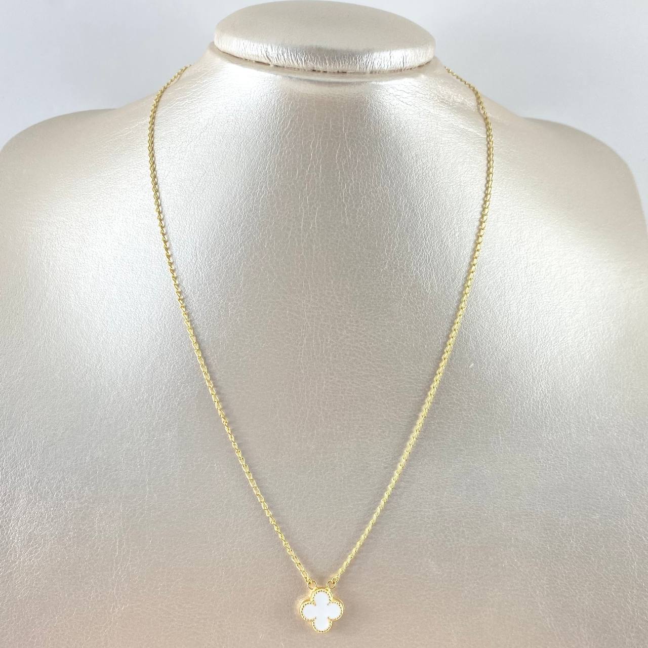 Cadena Espiga Trebol VCyA3.65gr / 45cm / 1.4mm Resina Blanca Oro Amarillo  18K *