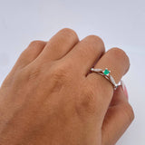 Solitaire Ring Bridge 2.25gr / Size 6 3/4 / Emeralds 16 Pts Diamonds 5 Pts 18K White Gold (Jewelry) &