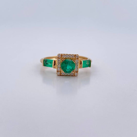 Ring Figures 3.3gr / T6 1/4 / Emeralds 43 Pts Diamonds 13 Pts 18K Yellow Gold (Jewel) &