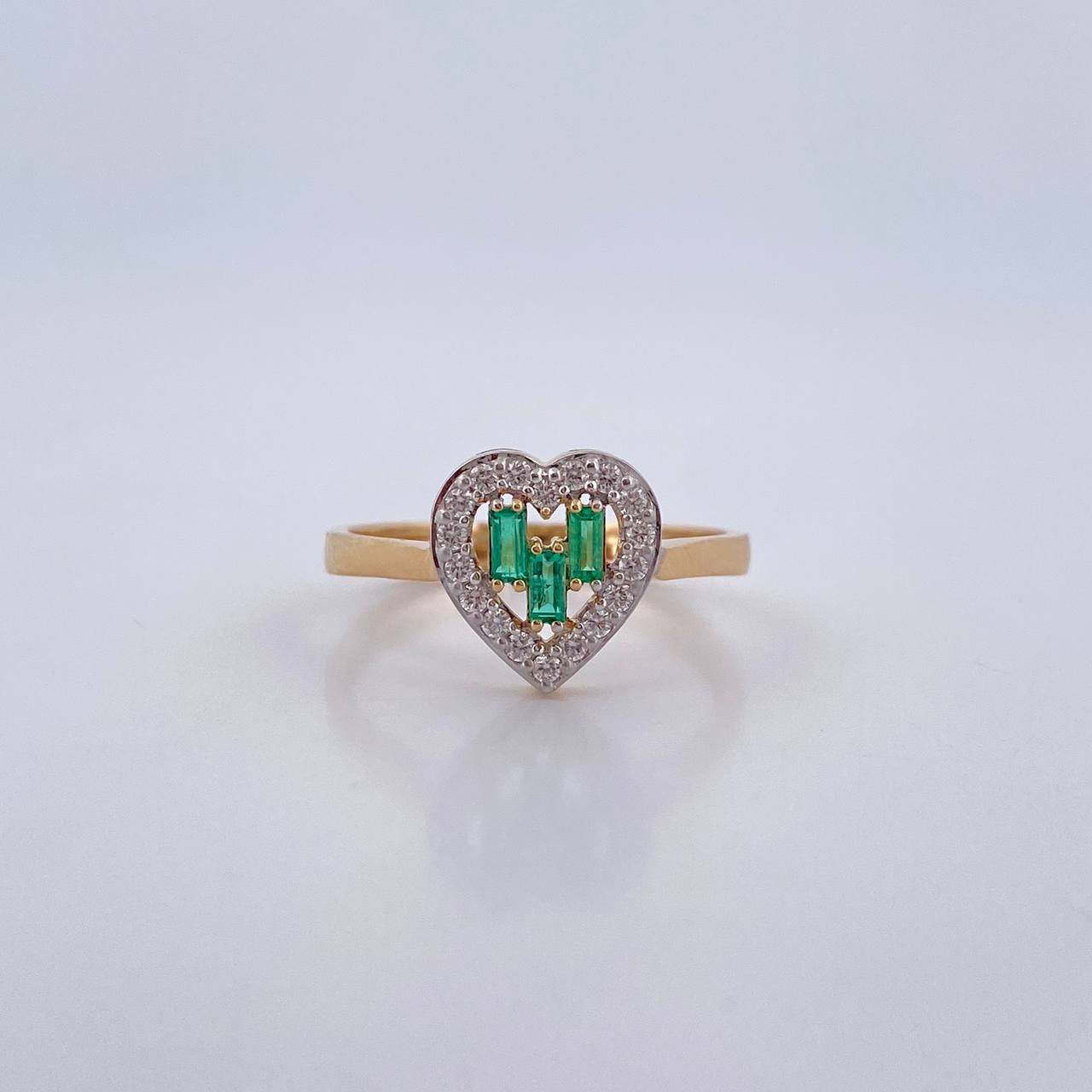 Heart Ring 2.1gr / Size 6 / Emeralds 14 Pts Diamonds 15 Pts Two Yellows White Gold 18K (Jewel) &