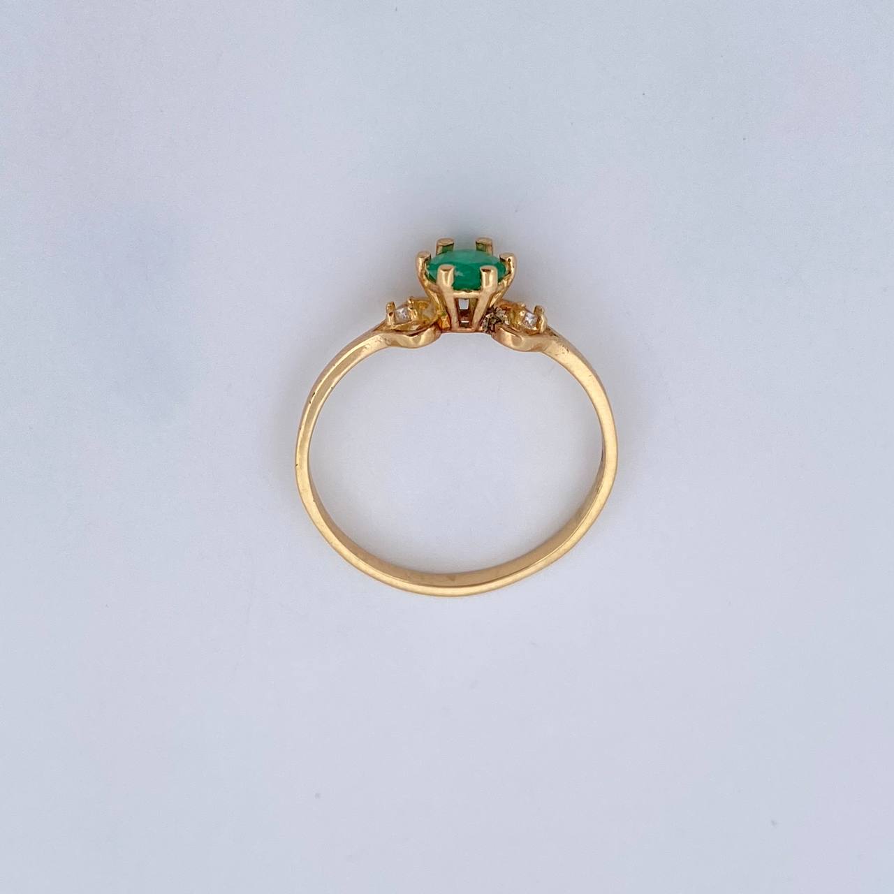 Solitaire Ring Round 1.55gr / Size 7 1/4 / Emerald 24 Pts Faceted Pts 18K Yellow Gold (Jewelry) &