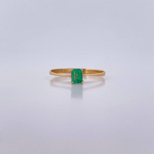 Rectangular Solitaire Ring 1.05gr / Size 6 3/4 / Emerald 14 Pts 18K Yellow Gold (Jewel) &
