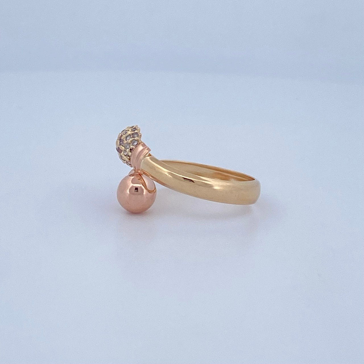 You and Me Ring 1.6gr / Size 6 1/4 / 18K Gold $