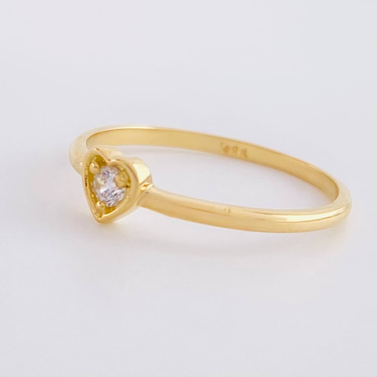 Anillo Corazon Zirconia 1.25g / T6 Oro Amarillo 18K