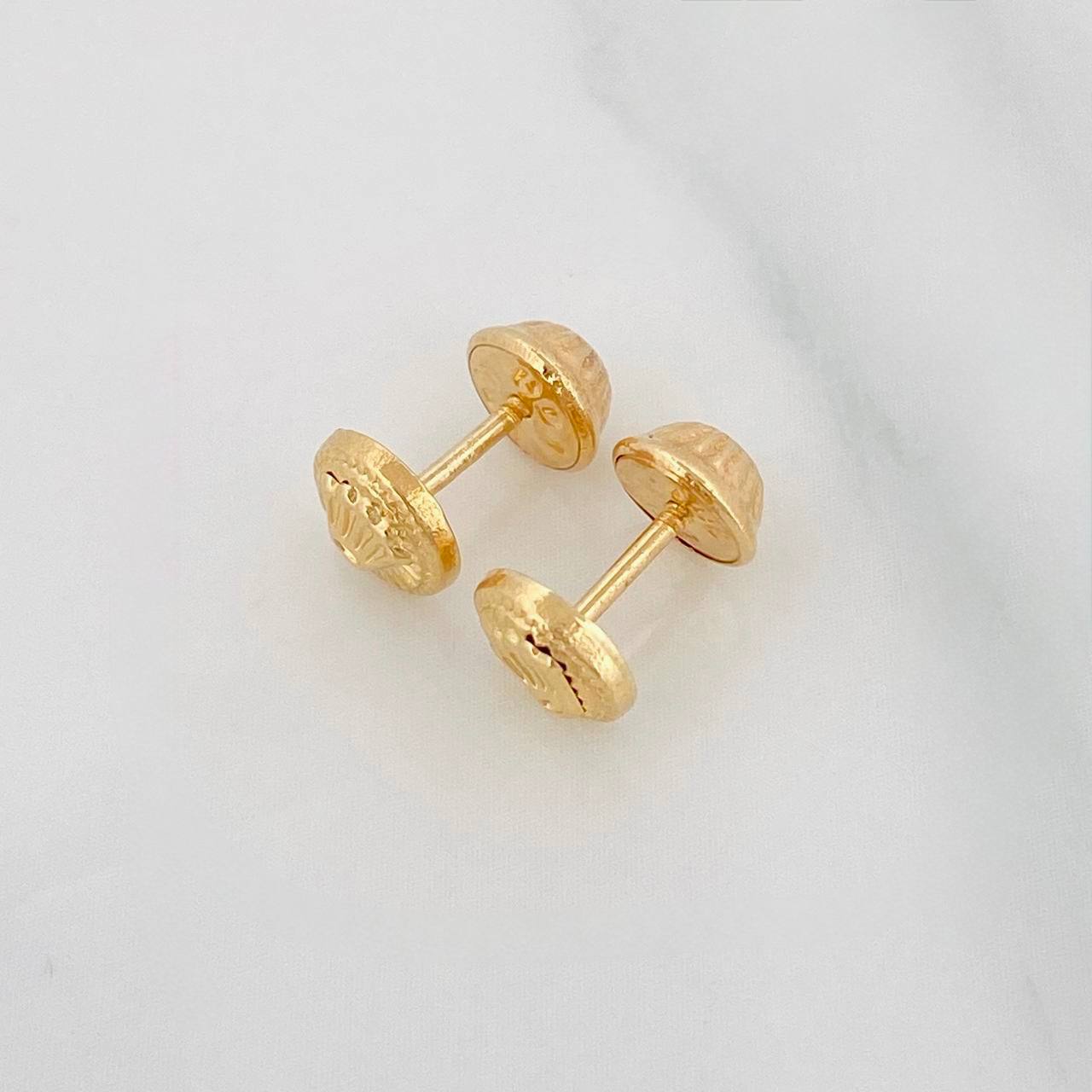 Topos Circulo Corona 0.65g / in / 5.83mm Oro Amarillo 18K