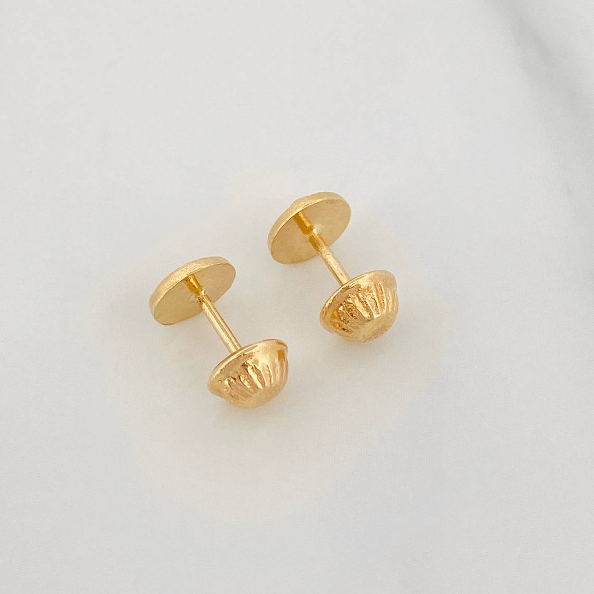 Topos Circulo Corona 0.65g / in / 5.83mm Oro Amarillo 18K