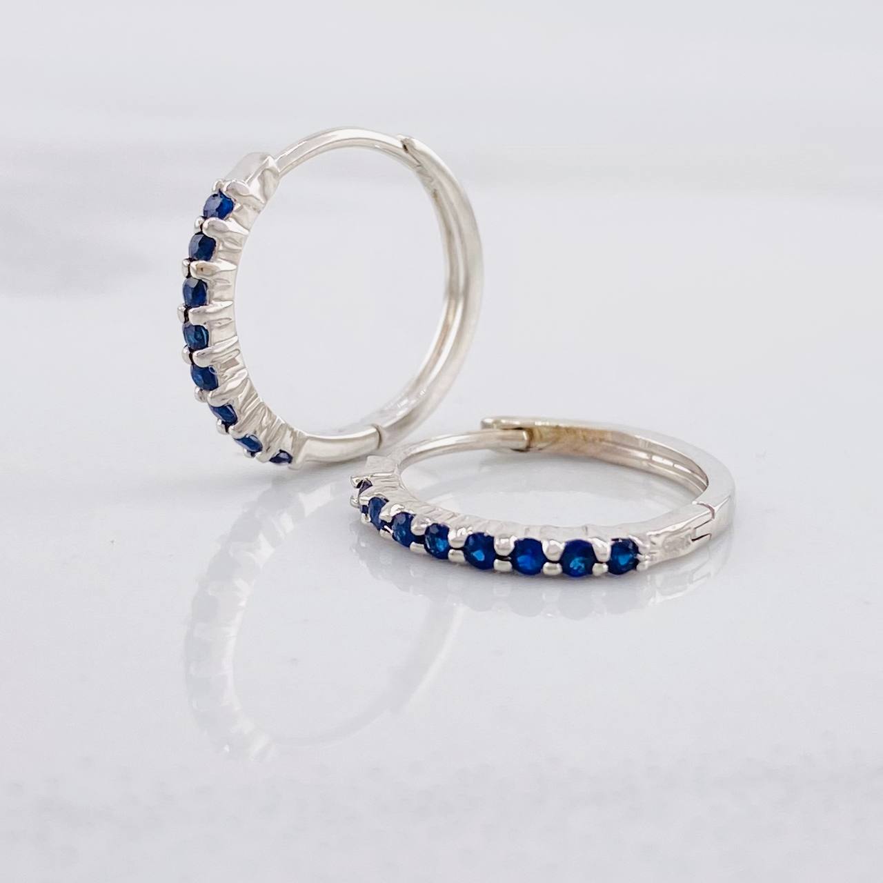Hoop Earrings Half Channel Sapphires 25pts 1.85g / 1/2 in 18K White Gold
