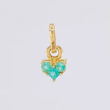 Dije Corazón Esmeralda 7pts 0.25g / 1/4 in Oro Amarillo 18K