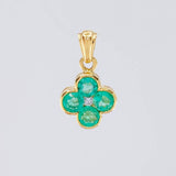 Dije Flor Esmeraldas 56pts Diamante 3pts 1.25g / 1/2 in Oro Amarillo 18K