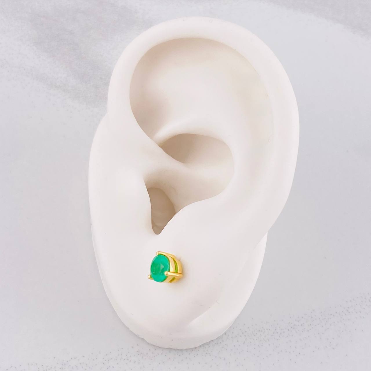Topos Circulo Esmeralda 80pts 1.45g / in / 5.3mm Oro Amarillo 18K