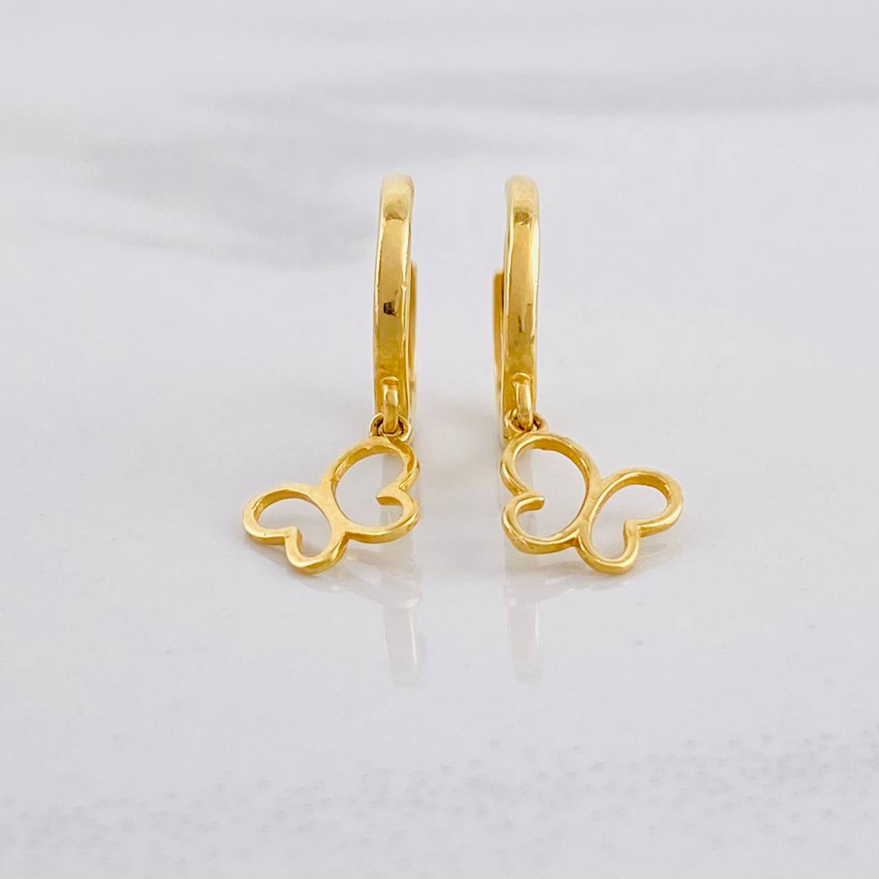 Candongas Silueta Mariposa Colgante 1.7g / 3/4 in Oro Amarillo 18K