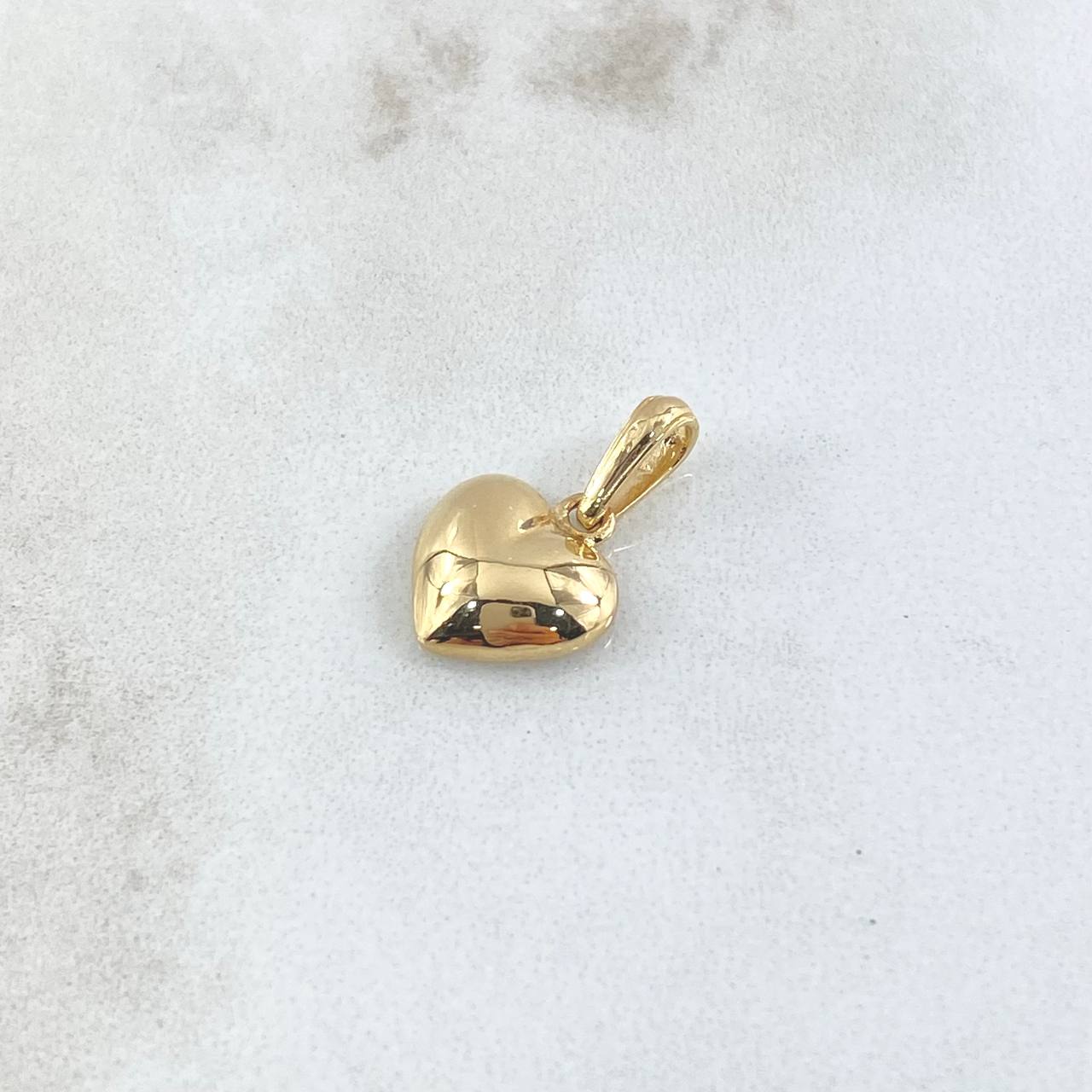 Dije Corazón Cojín 0.9gr / 1.7cm / Liso Oro Amarillo 18K ©