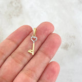 Pendant Key of Hearts 0.65gr / 2.7cm / White Zircons 18K Yellow Gold ©