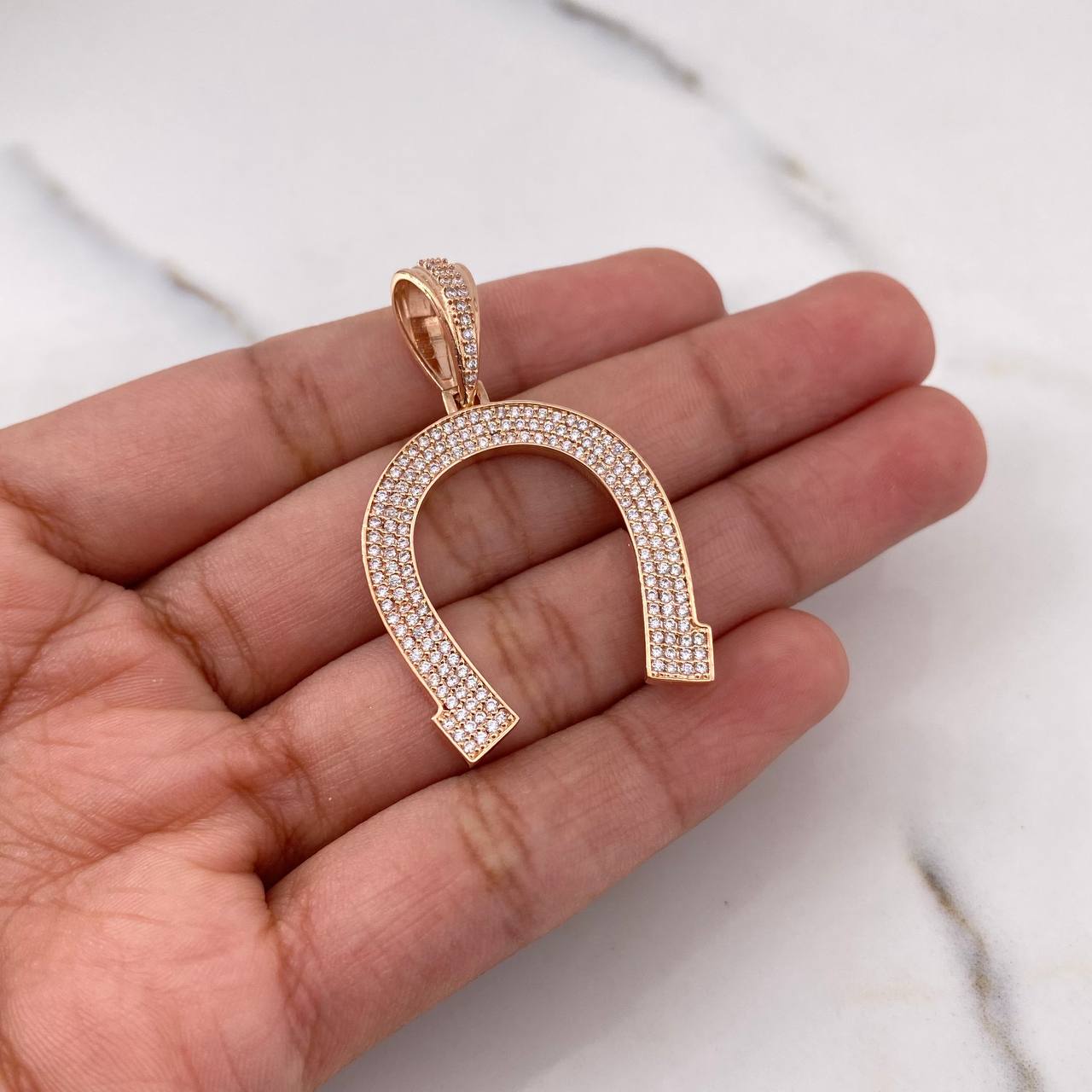 Pendant Horseshoe 5.25gr / 4.2cm / White Zircons 18K Rose Gold $