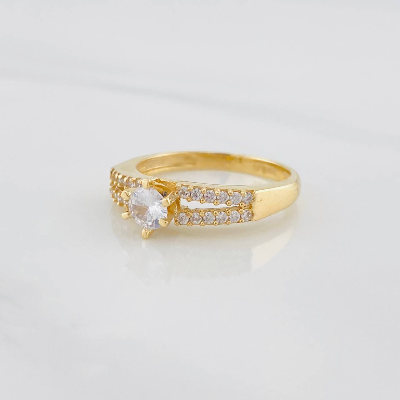 Anillo Solitario Churumbela Doble 3.45g / T7 Oro Amarillo 18K