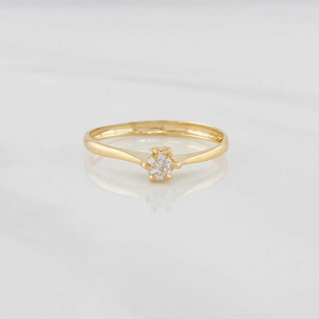 Solitaire Bridge Ring 1.2g / T6 1/2 Yellow Gold 18K