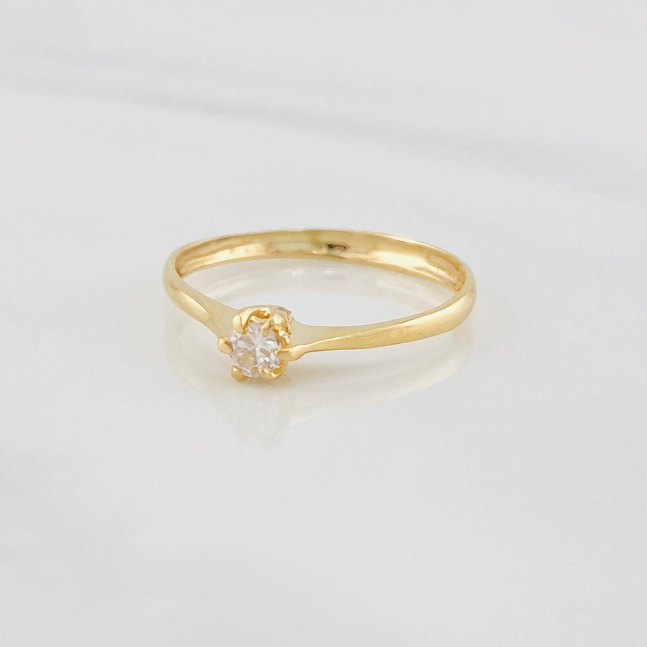 Solitaire Bridge Ring 1.2g / T6 1/2 Yellow Gold 18K