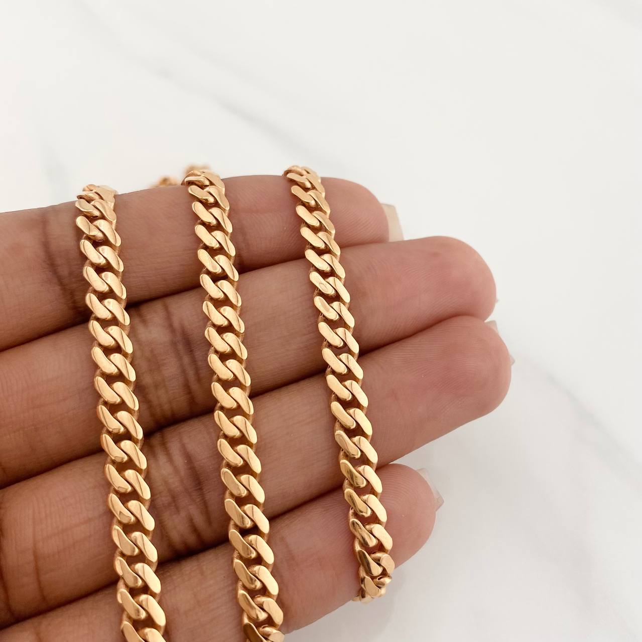 Cadena Cubana Infinito 19 g / 24 in / 4.8 mm Oro Rosa 18K