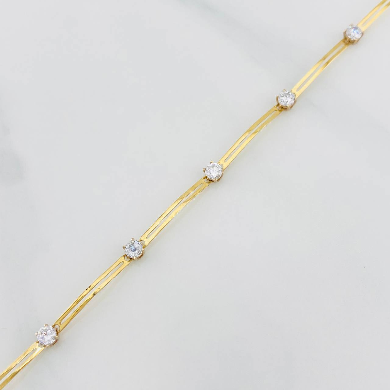 Pulso Línea doble 2.55g / 7 in / 1.8mm Oro Amarillo 18K