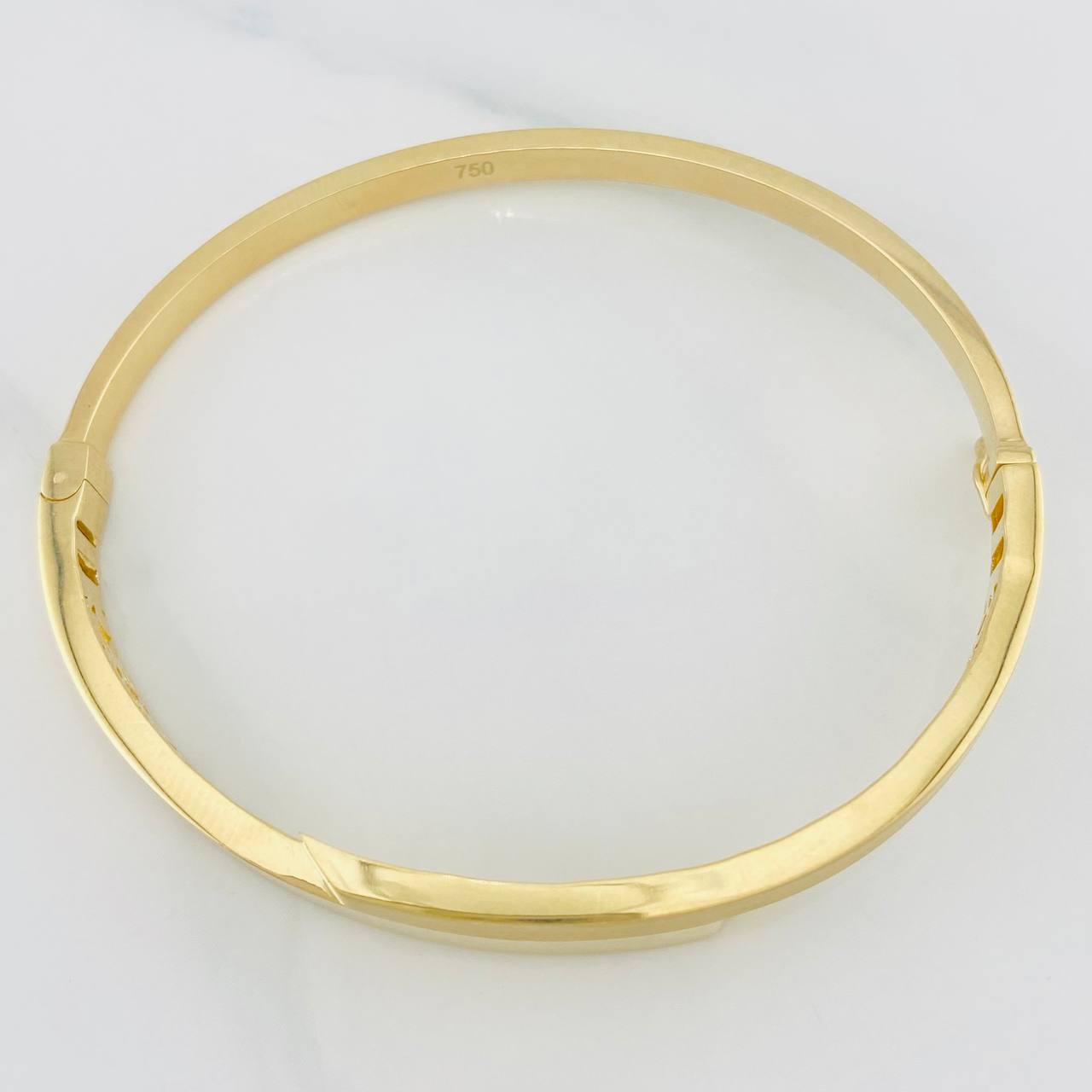 Pulso Aro Cruzado 8.8g / 6 3/4 in / 4mm Oro Amarillo 18K