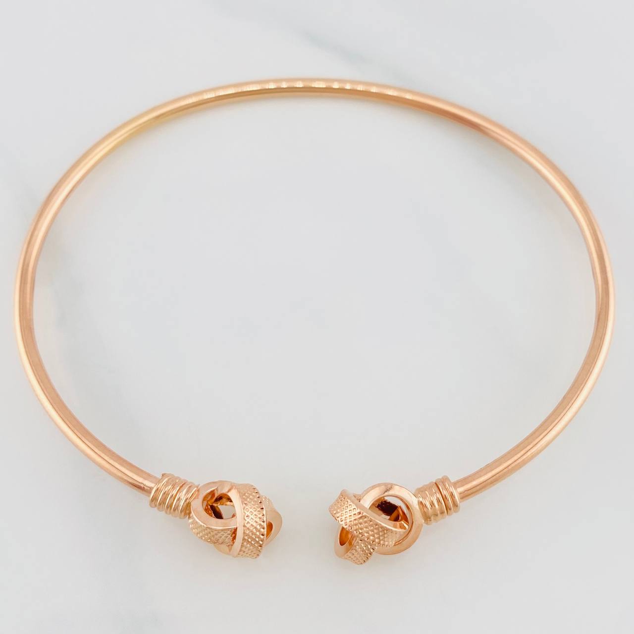 Pulso Aro Nudo 3.75g / 7 1/4 in / 2.2mm Oro Rosa 18K