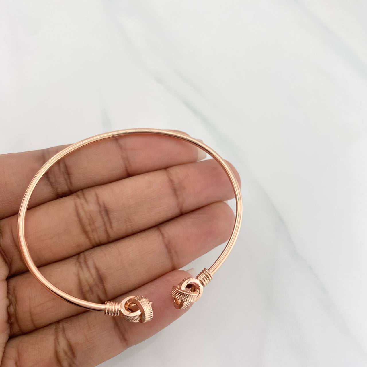 Pulso Aro Nudo 3.75g / 7 1/4 in / 2.2mm Oro Rosa 18K