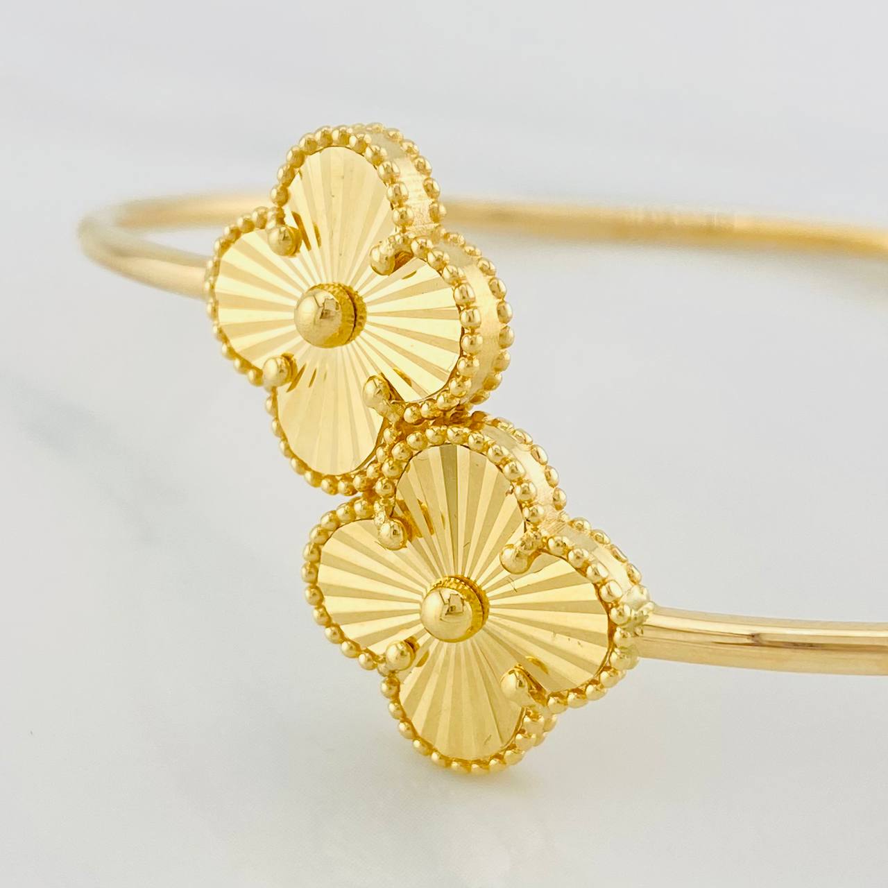 Pulso Aro Trebol 7.4g / 7 in / 2mm Oro Amarillo 18K