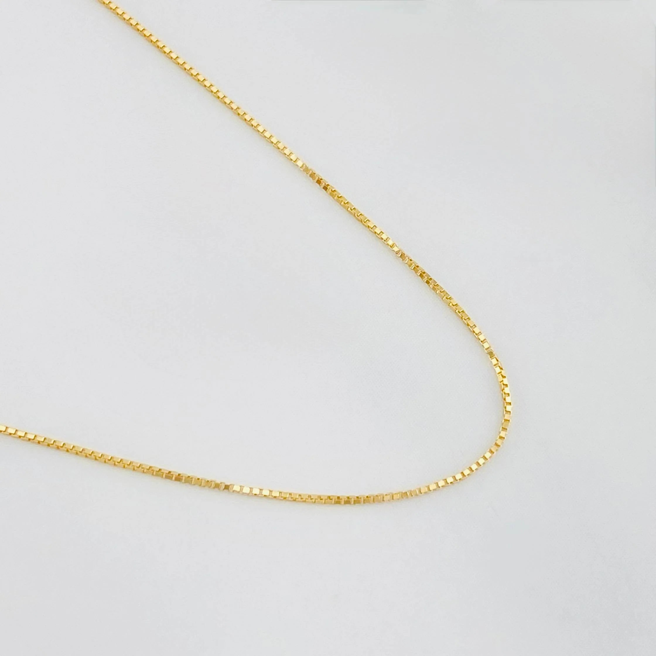 Venetian Chain 1.6g / 18 in / 0.7mm 18K Yellow Gold