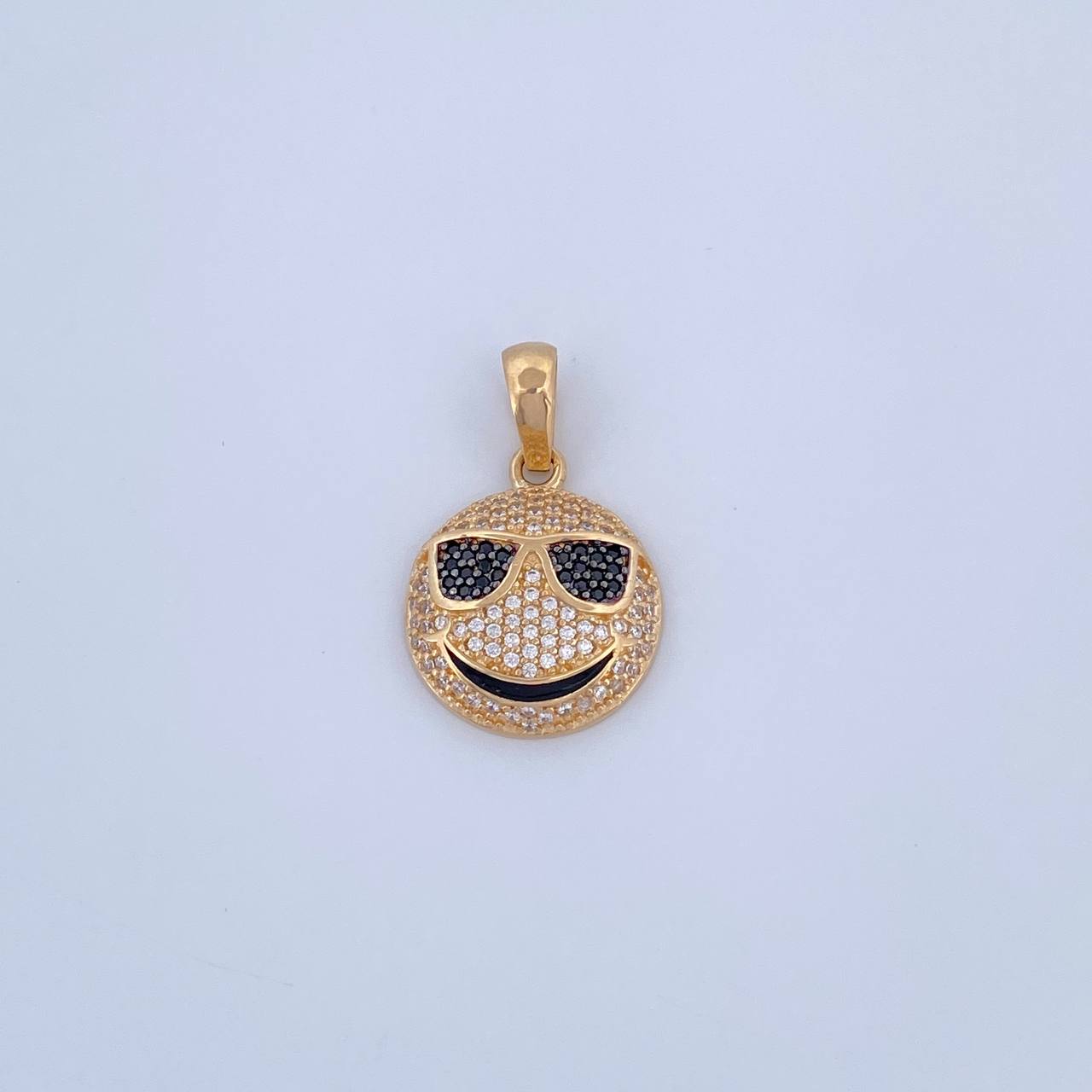 Pendant Emoji 3.9gr / 2.7cm / Black and White Zircons Two 18K Black and Yellow Gold &