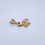 Dije Escorpion 3.65gr / 3cm / Circones Verdes Dos Oros Amarillo Blanco 18K &