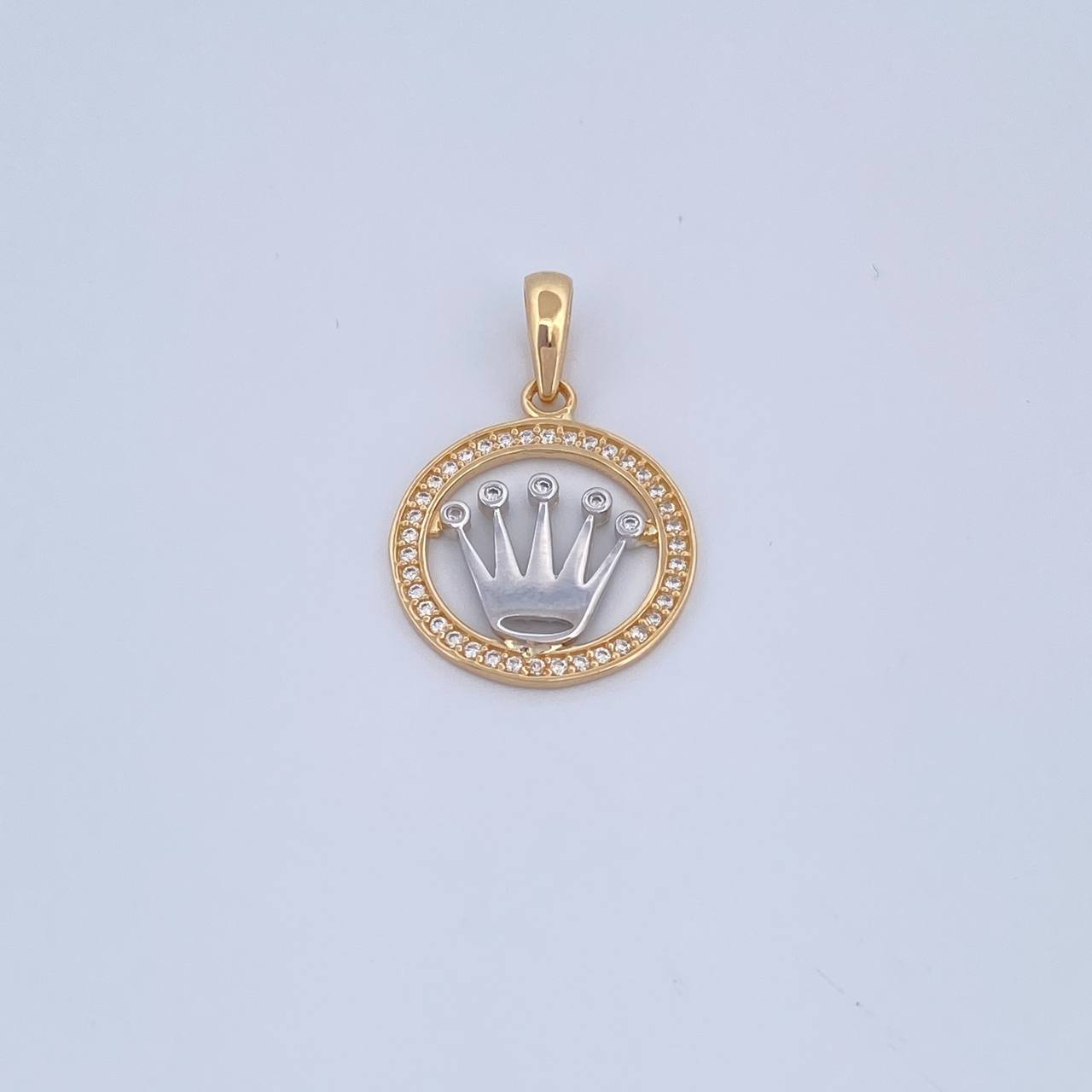 Dije Corona RX 2.2gr / 2.6cm / Circones Blancos Dos Oros Amarillo Blanco 18K &