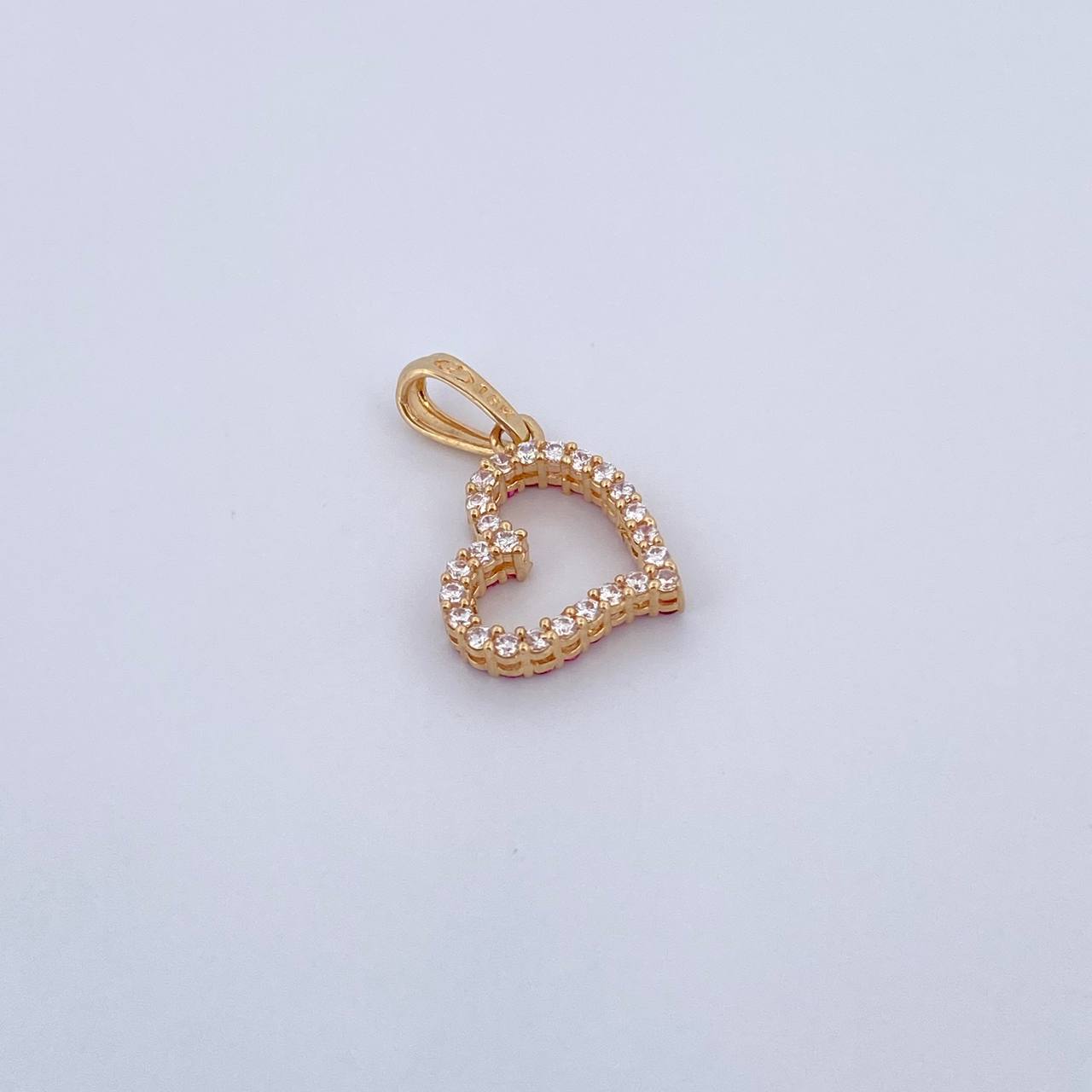 Dije Silueta Corazon Doble Faz 1.3gr / 2cm / Circones Fucsias Blancos Oro Amarillo 18K &