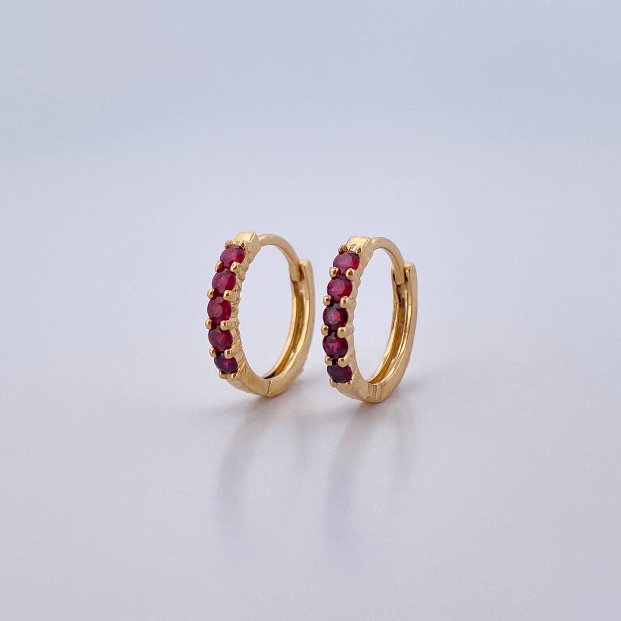 Hoop Earrings Partial 1.05gr / 1.1cm / Rubies 20 Pts 18K Yellow Gold (Jewel) &