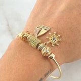 Bracelet Hoop Pendants 17.35gr / 7.5in / 18K Gold *
