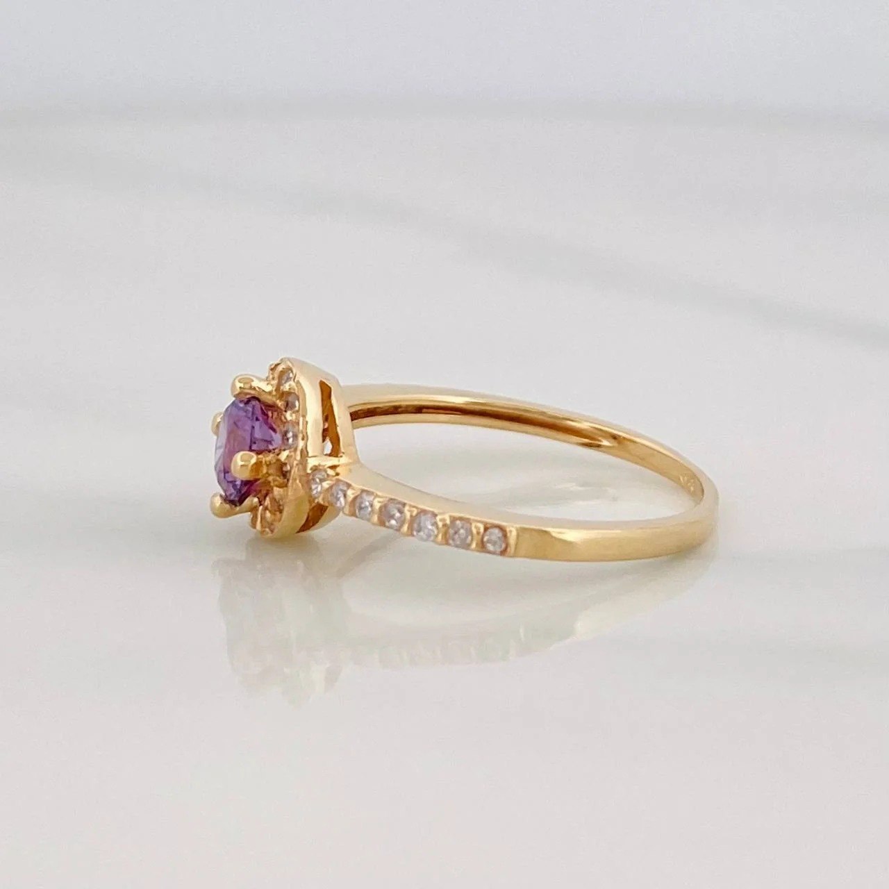 Halo Circle Ring 2.4g / T7 Yellow Gold 18K